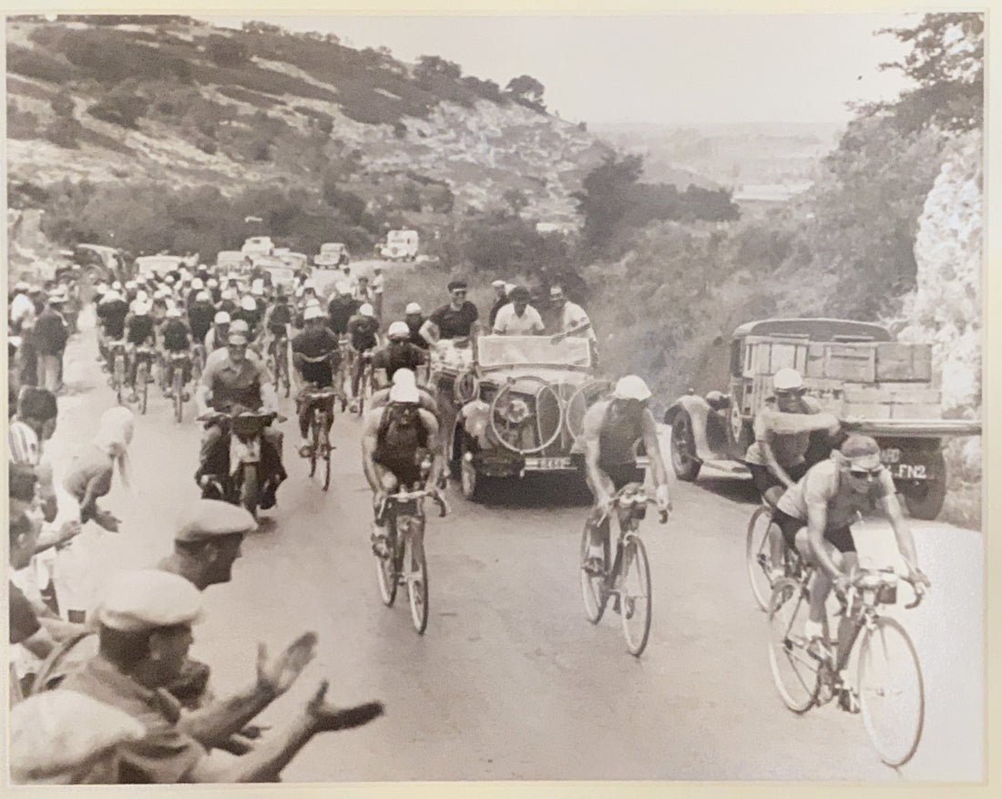 Gravel Racing: Its Origins and Its Evolution