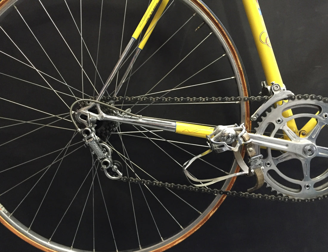CAMPAGNOLO AND THE DOUBLE SPRING DERAILLEUR