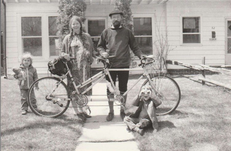 Down the Lascaux Caves by Ancient Tandem