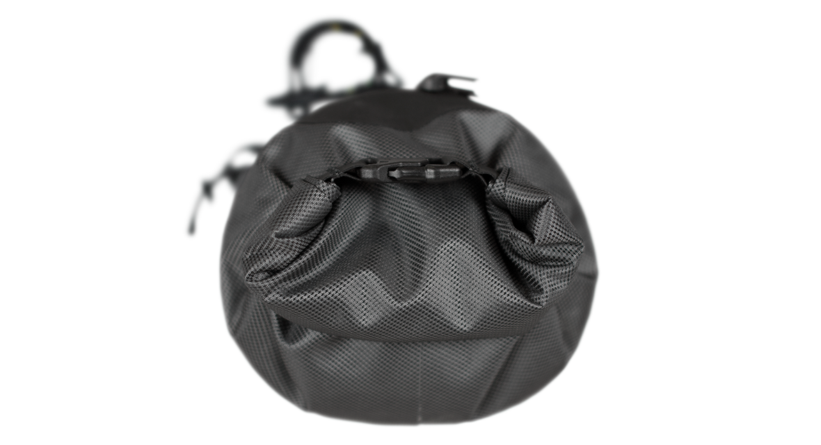 Apidura Expedition Handlebar Pack Dry (9L)
