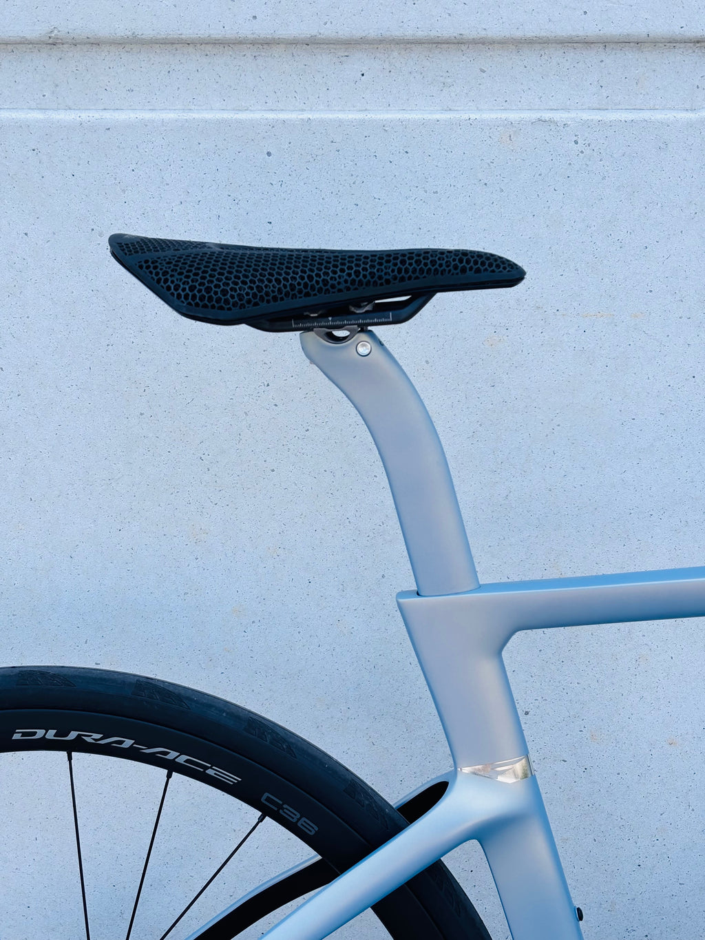 Pinarello Dogma F 2025, Size 53cm, Luxtor Venice