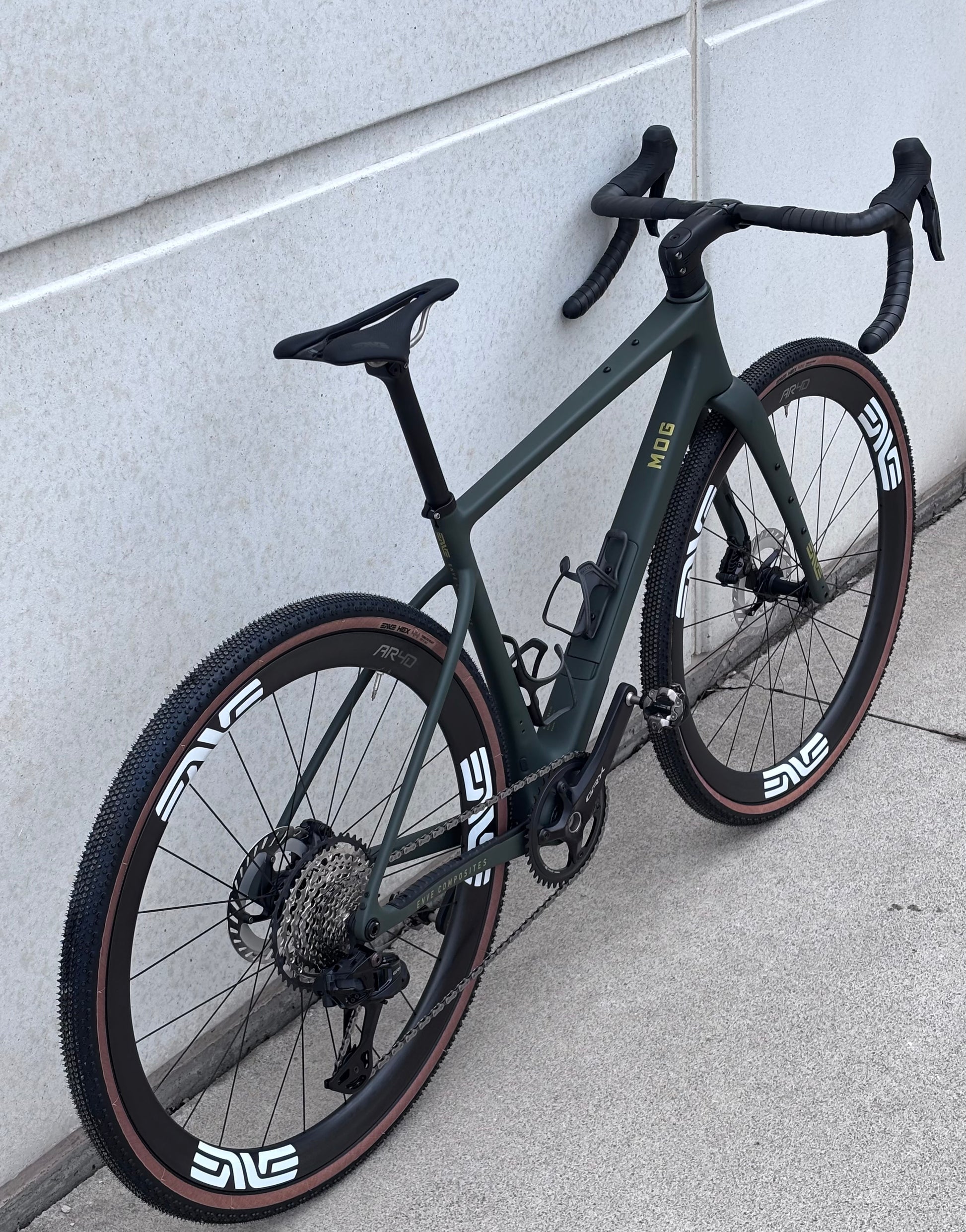 gravel bike 56 ENVE MOG Gravel Bicycle, Size 56 cm, Recon Green / Acid Rain – Mariposa Bicycles