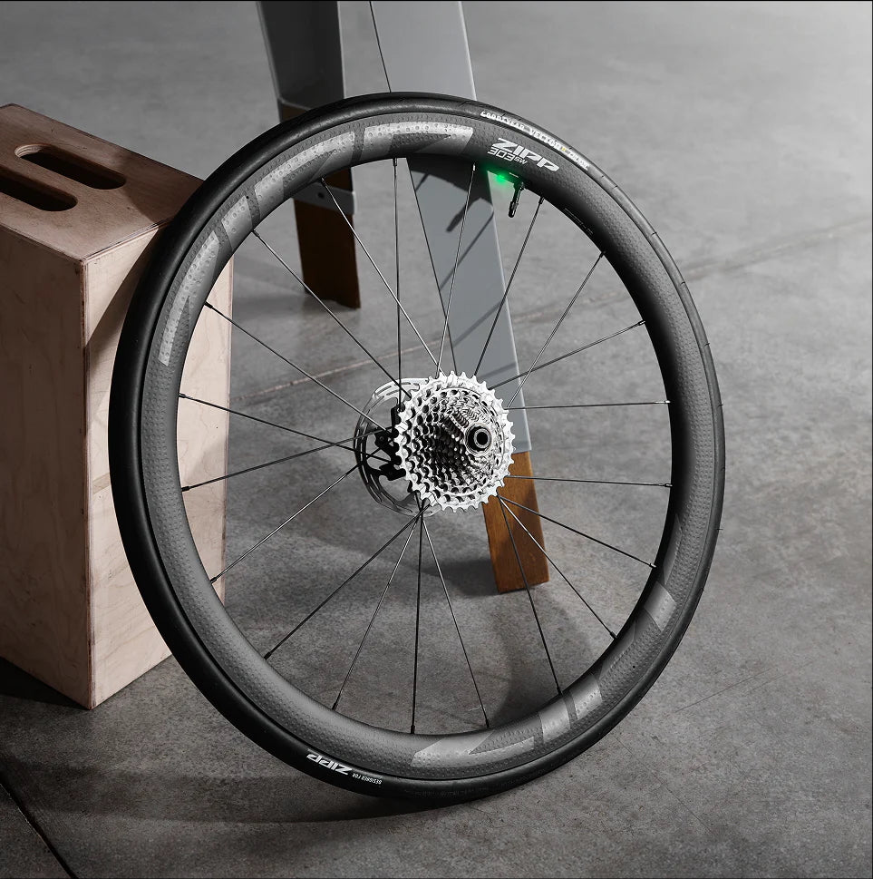 Zipp 303 SW Tubeless Disc Brake Wheels